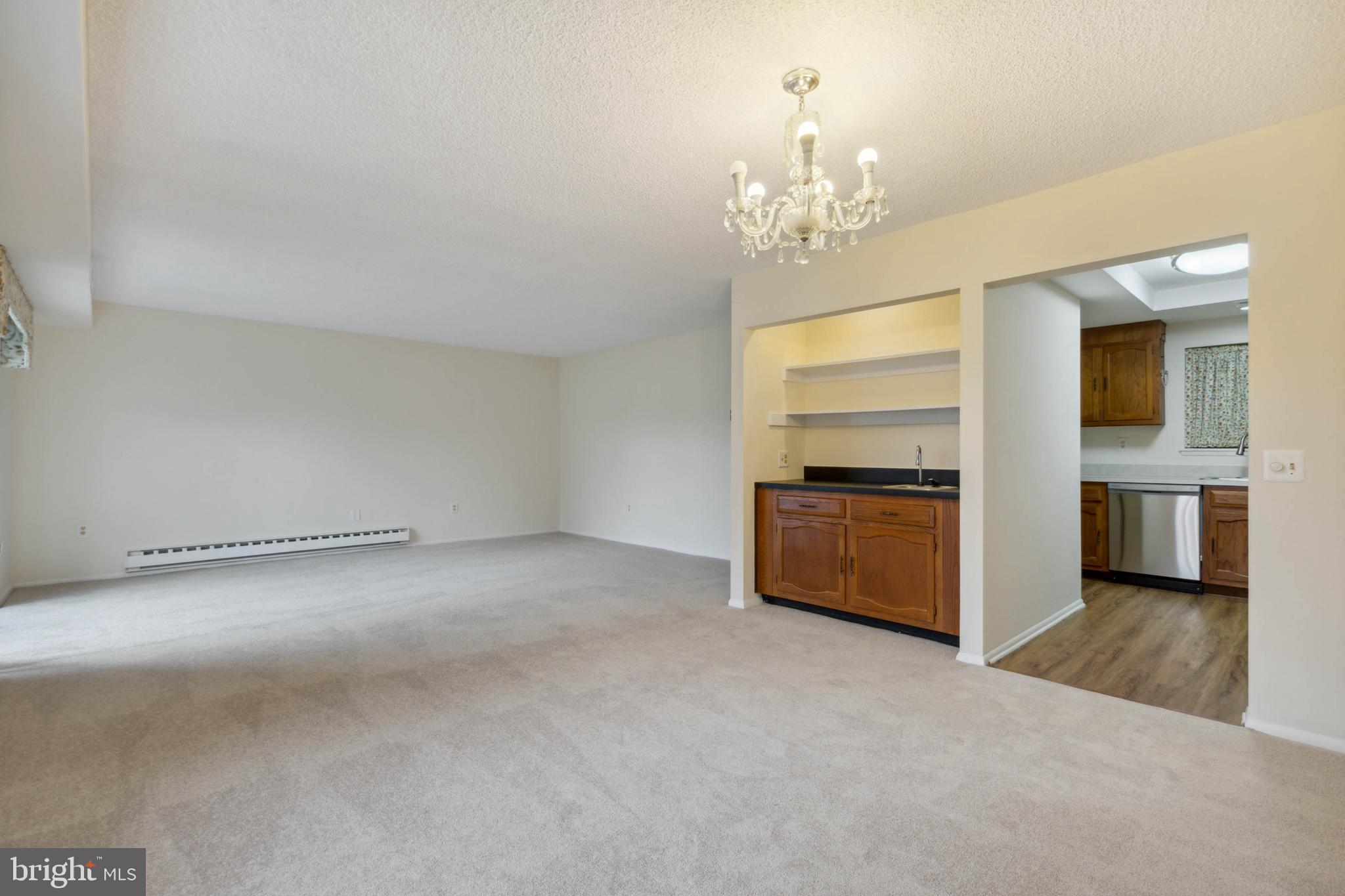 LEISURE WORLD - Residential Lease