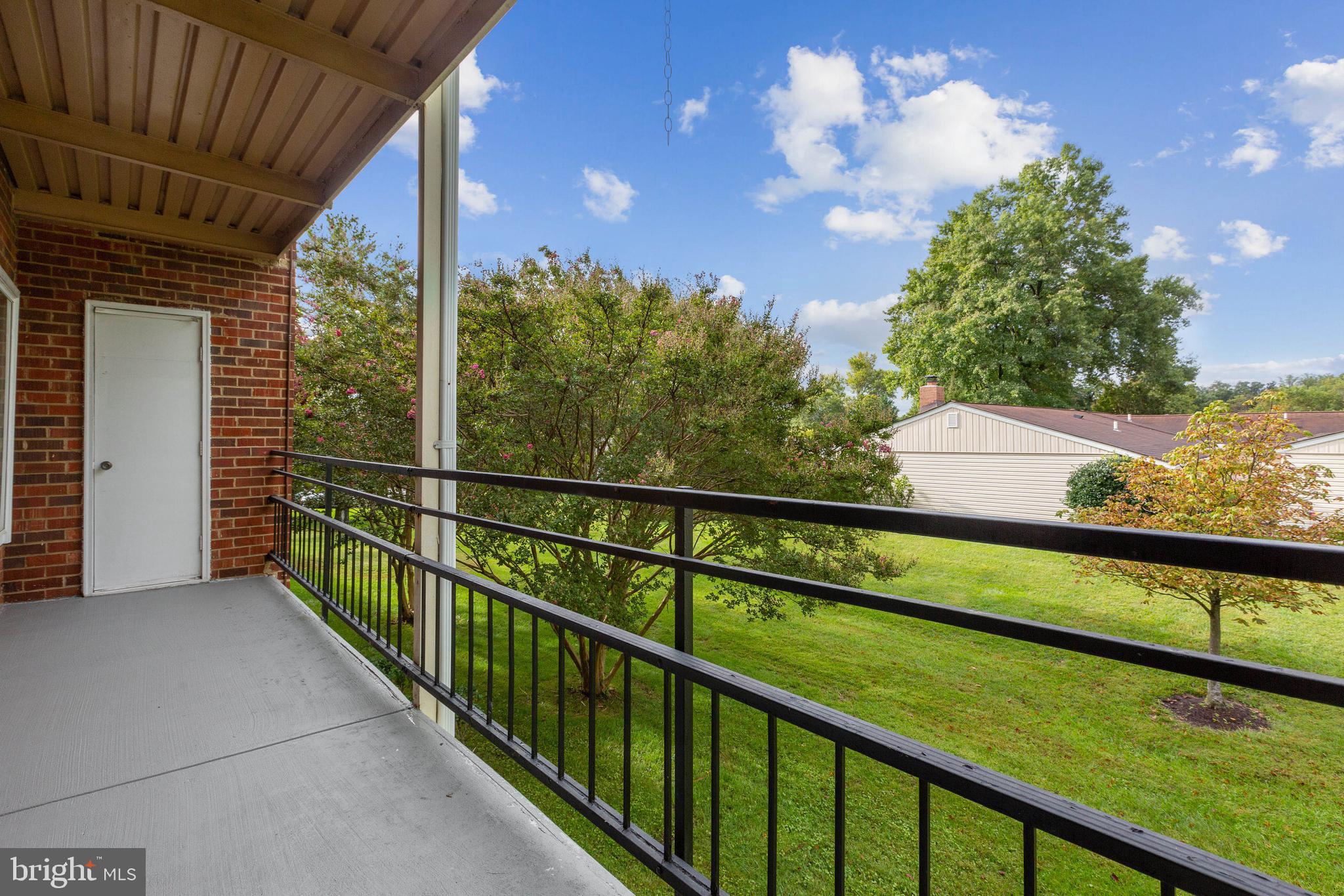 LEISURE WORLD - Residential Lease