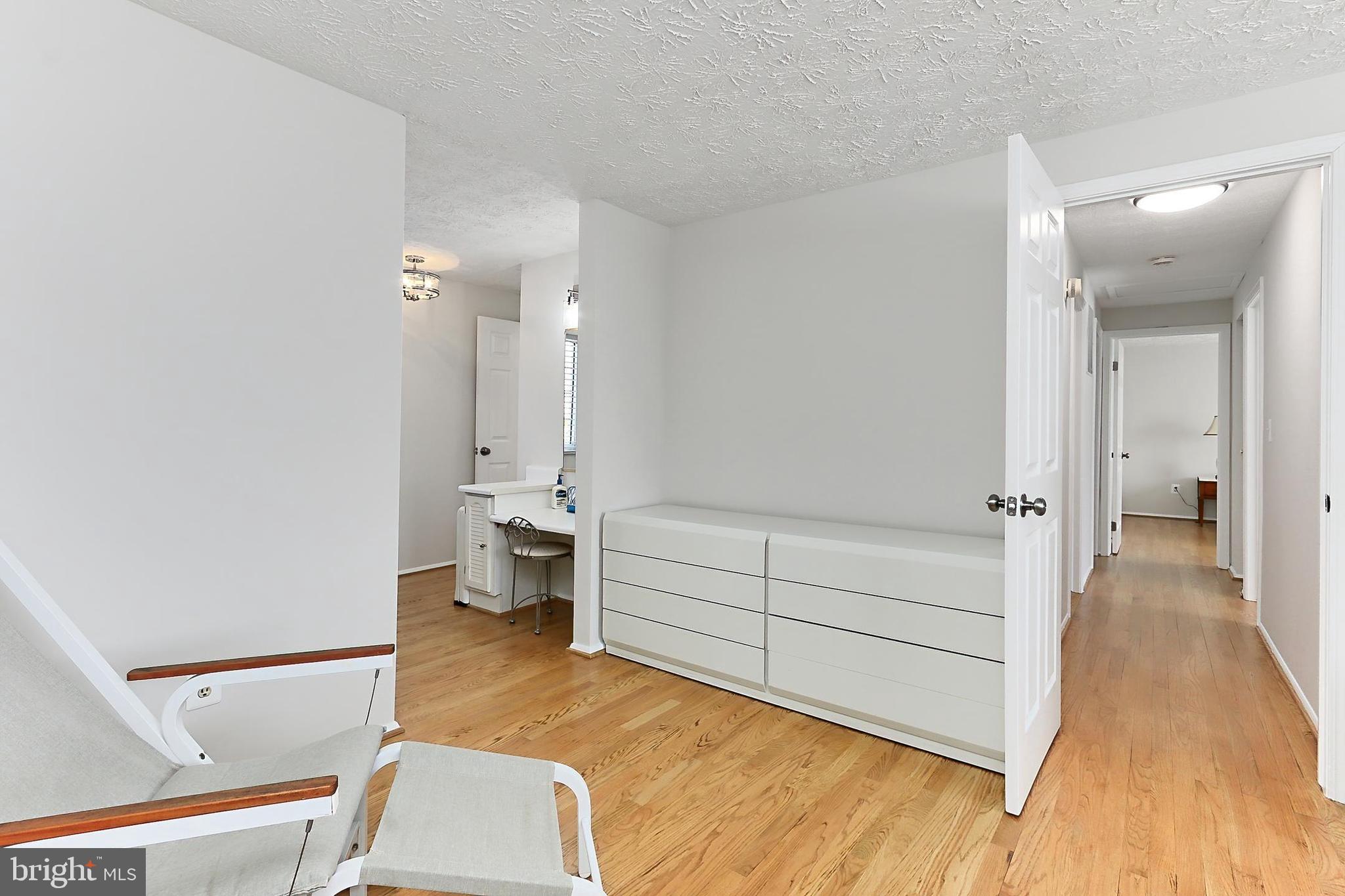 SUNNYBROOK - Residential