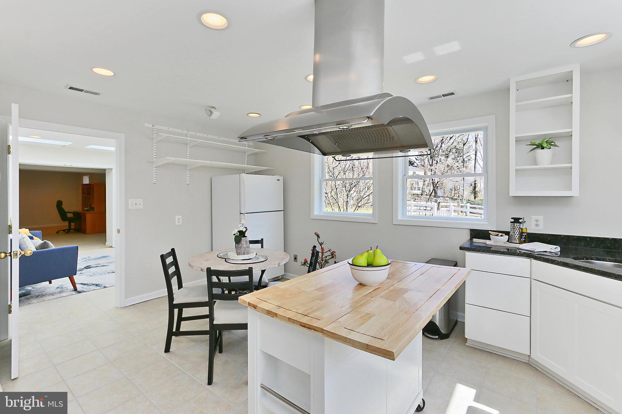 SUNNYBROOK - Residential