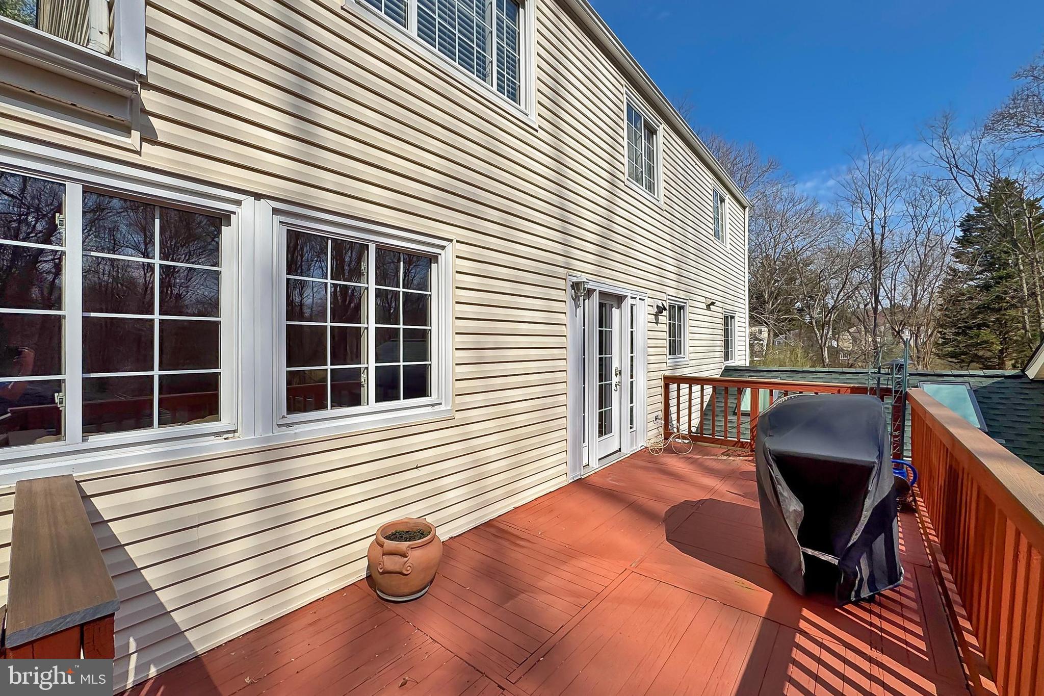 SUNNYBROOK - Residential