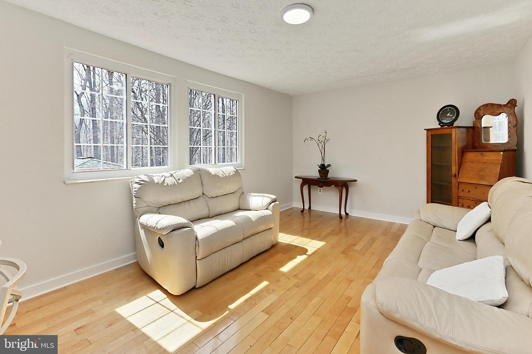 SUNNYBROOK - Residential