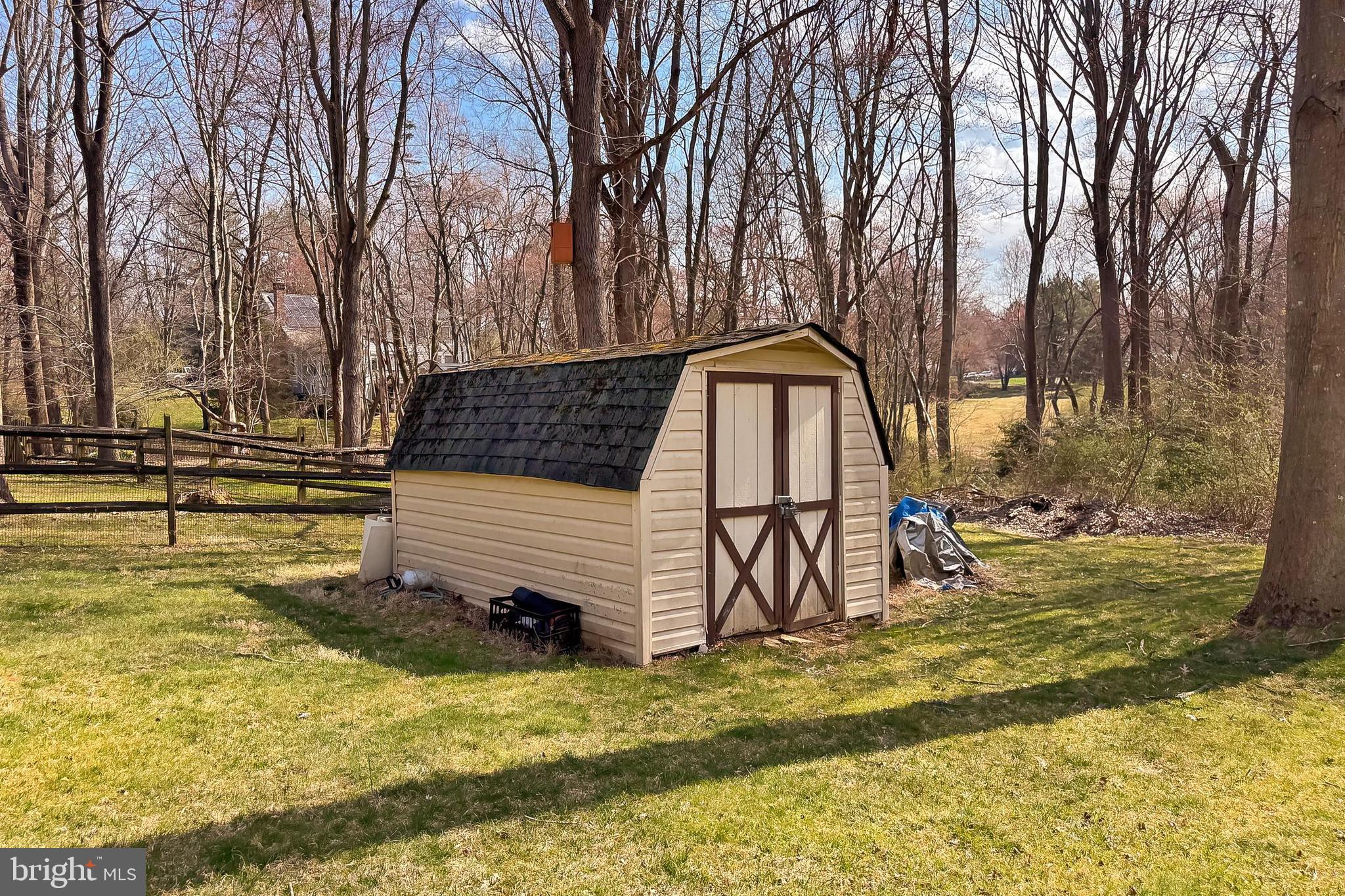 SUNNYBROOK - Residential