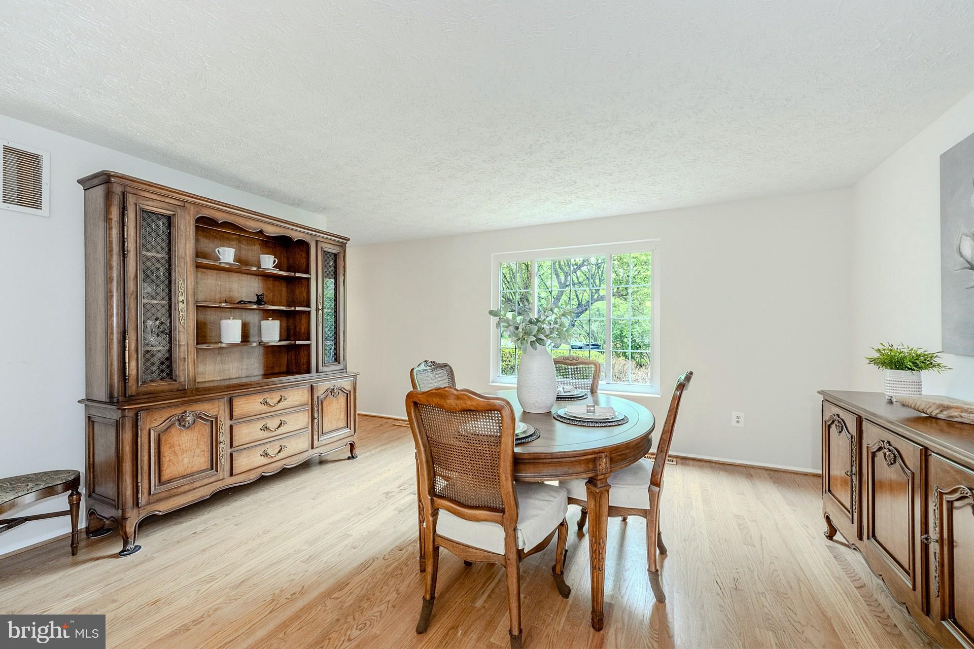 SUNNYBROOK - Residential