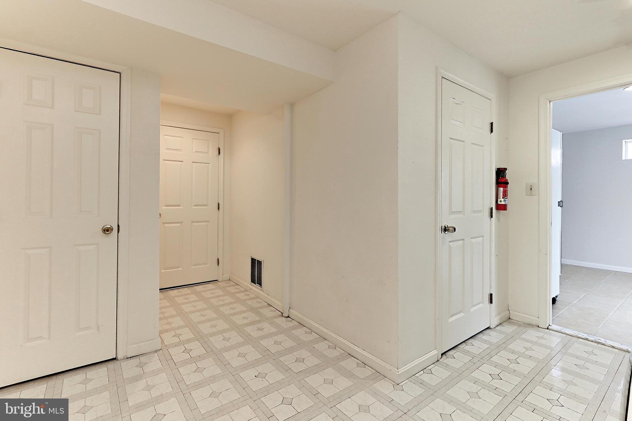 SUNNYBROOK - Residential