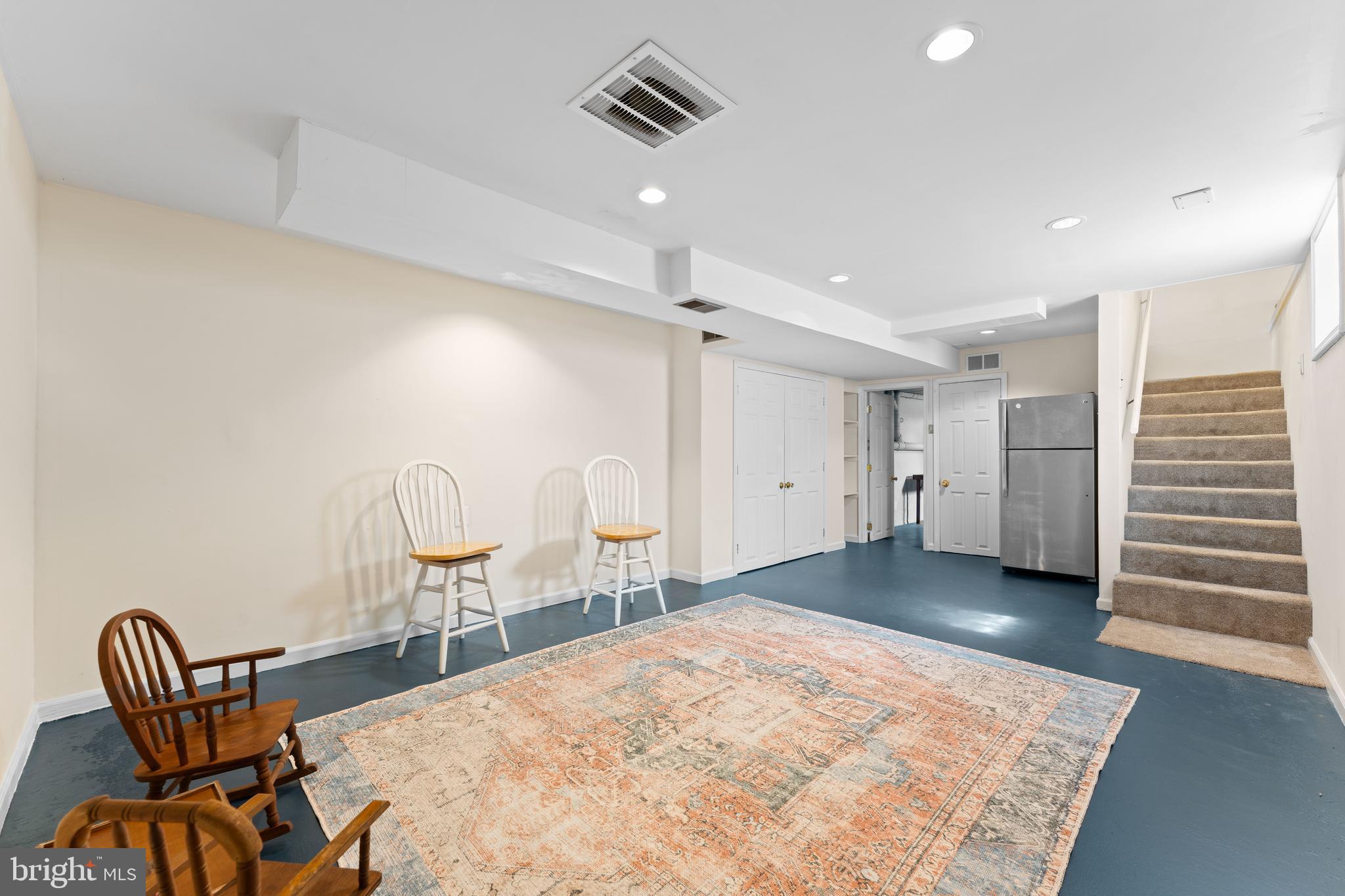 DEEPDALE - Residential