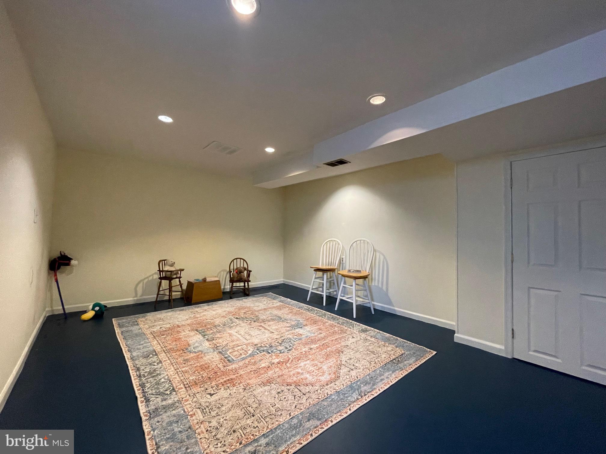 DEEPDALE - Residential