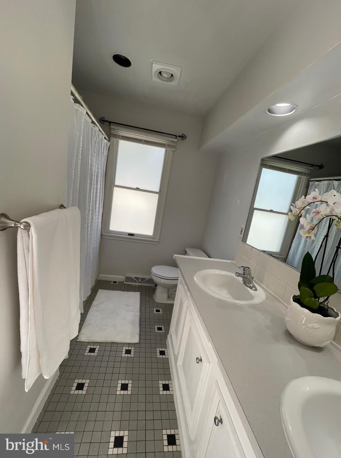 DEEPDALE - Residential