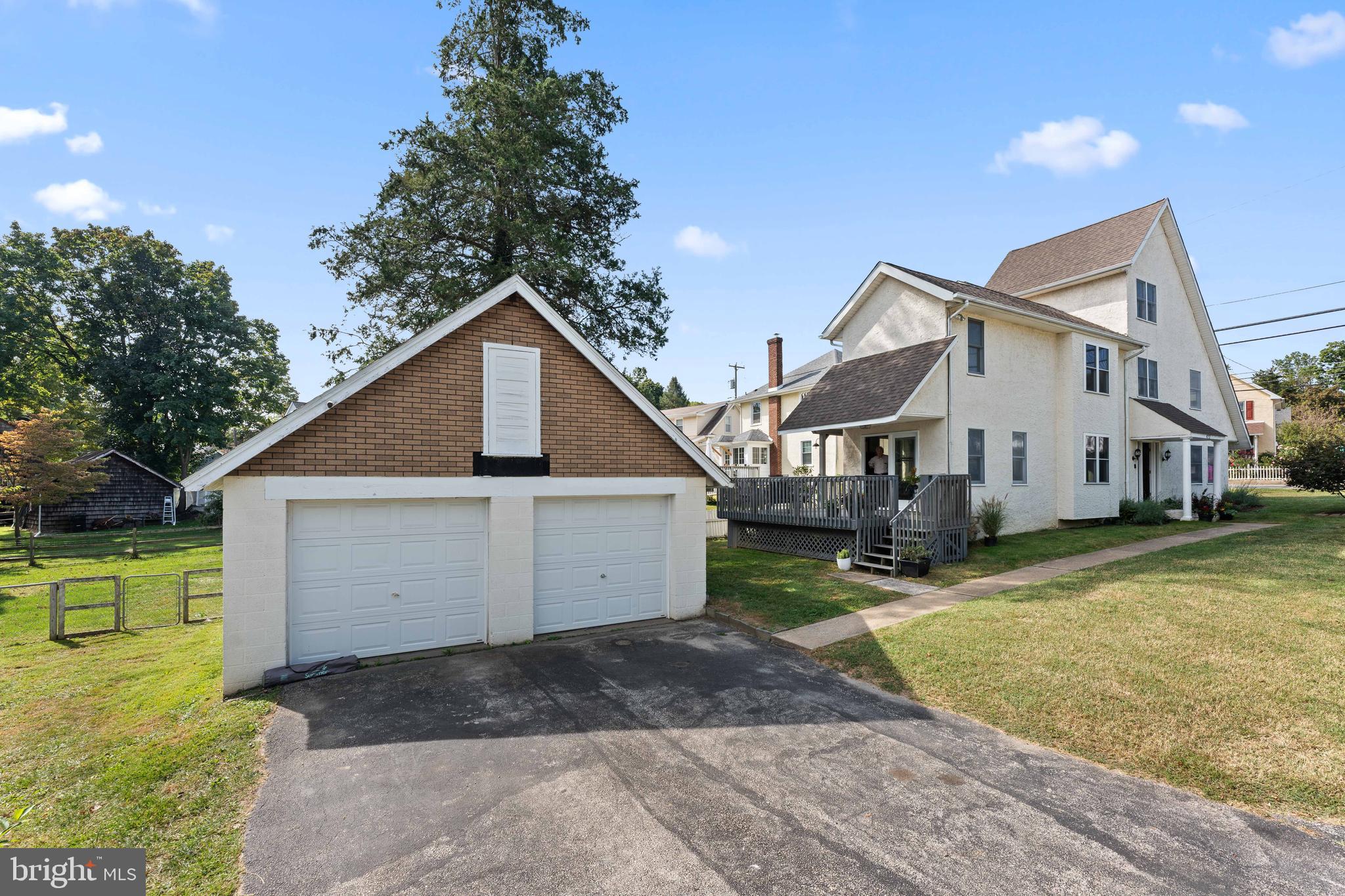 DEEPDALE - Residential