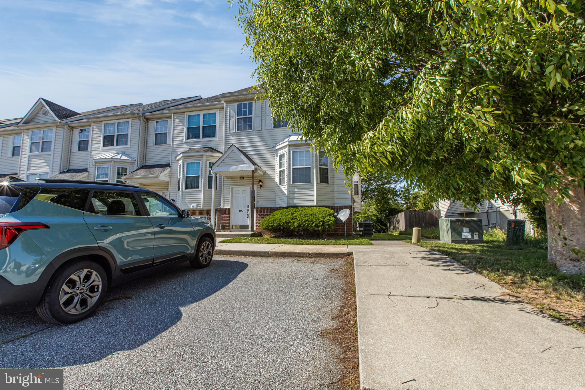 TARTAN CT - Residential