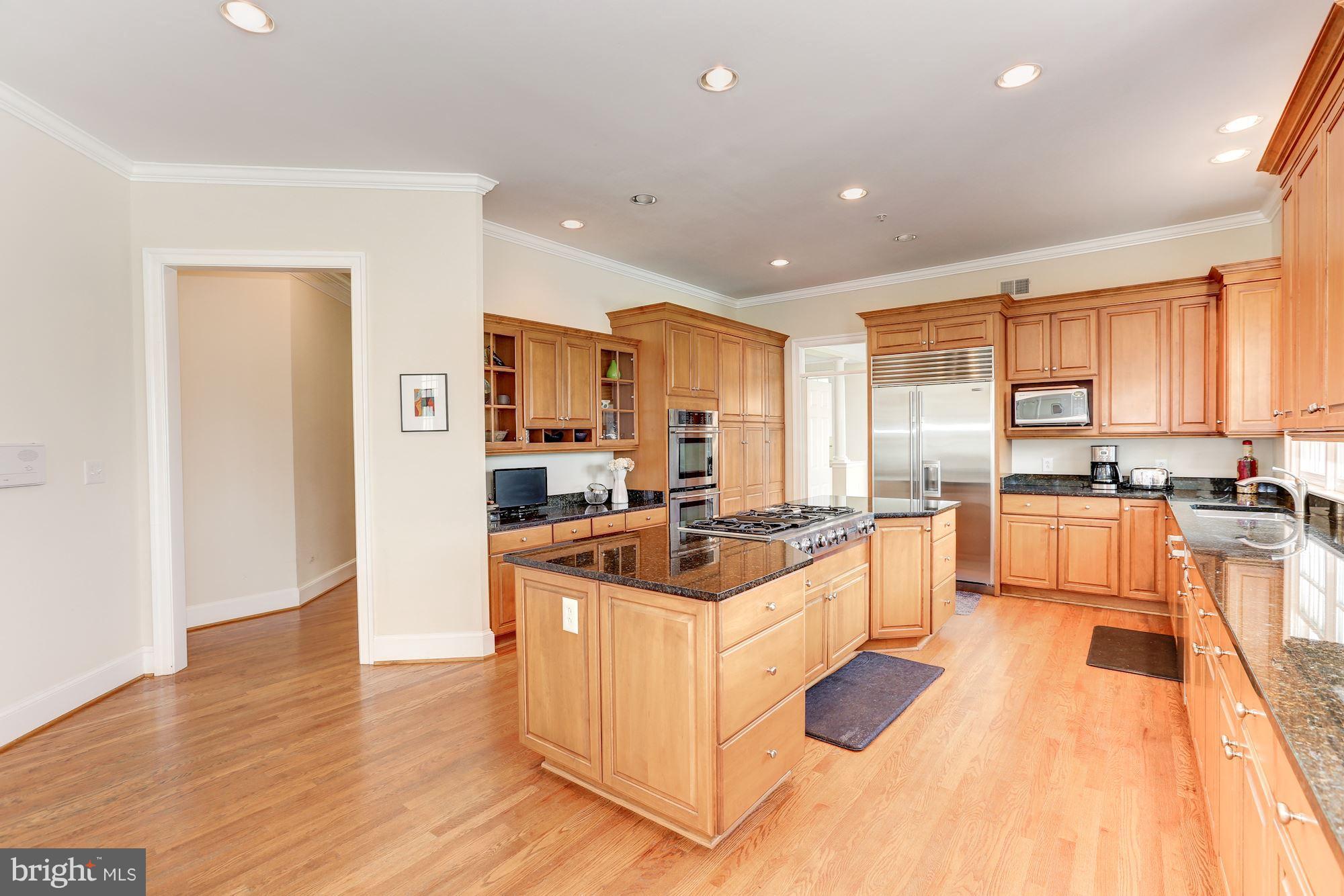 SPRING MEADOWS - Residential