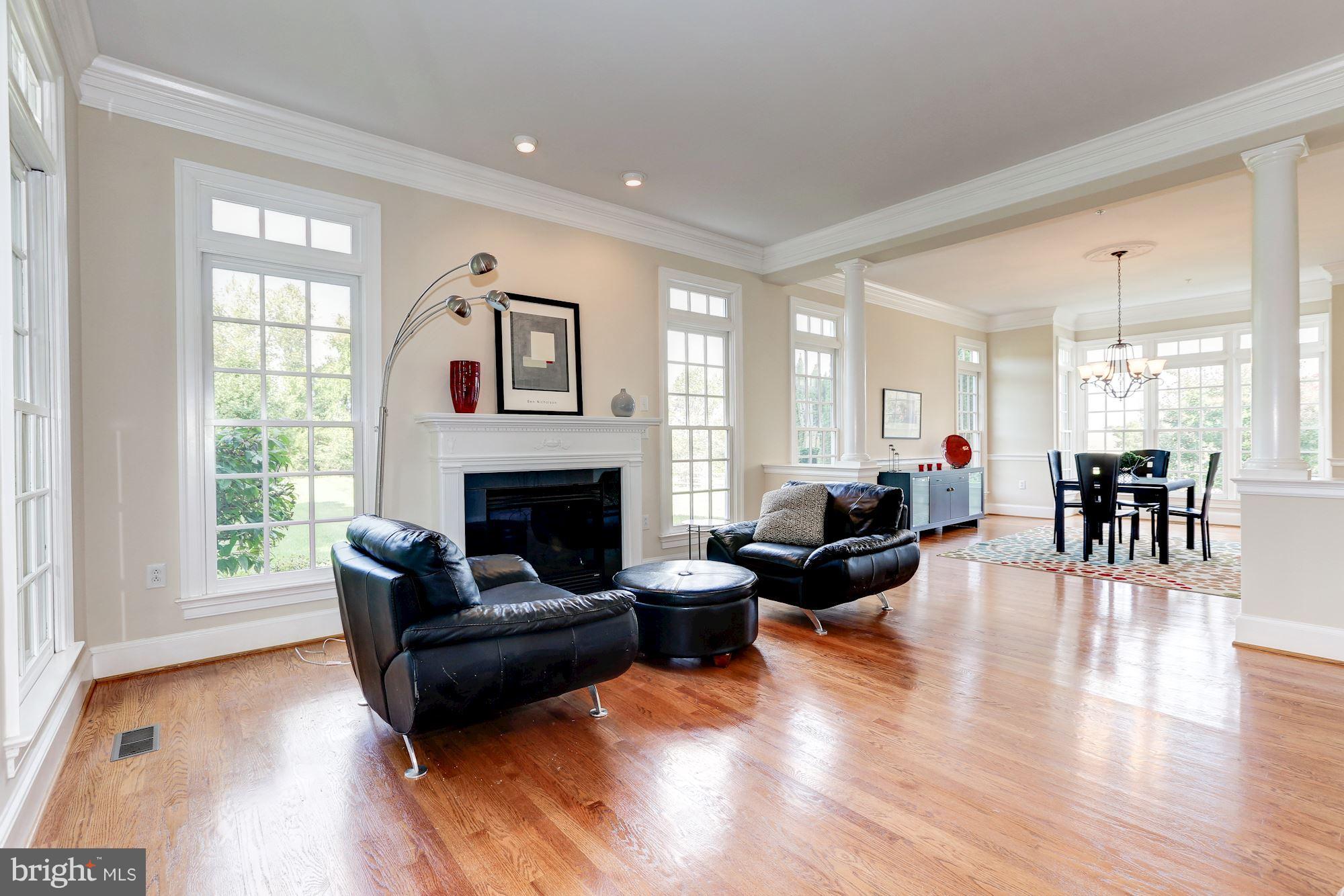 SPRING MEADOWS - Residential