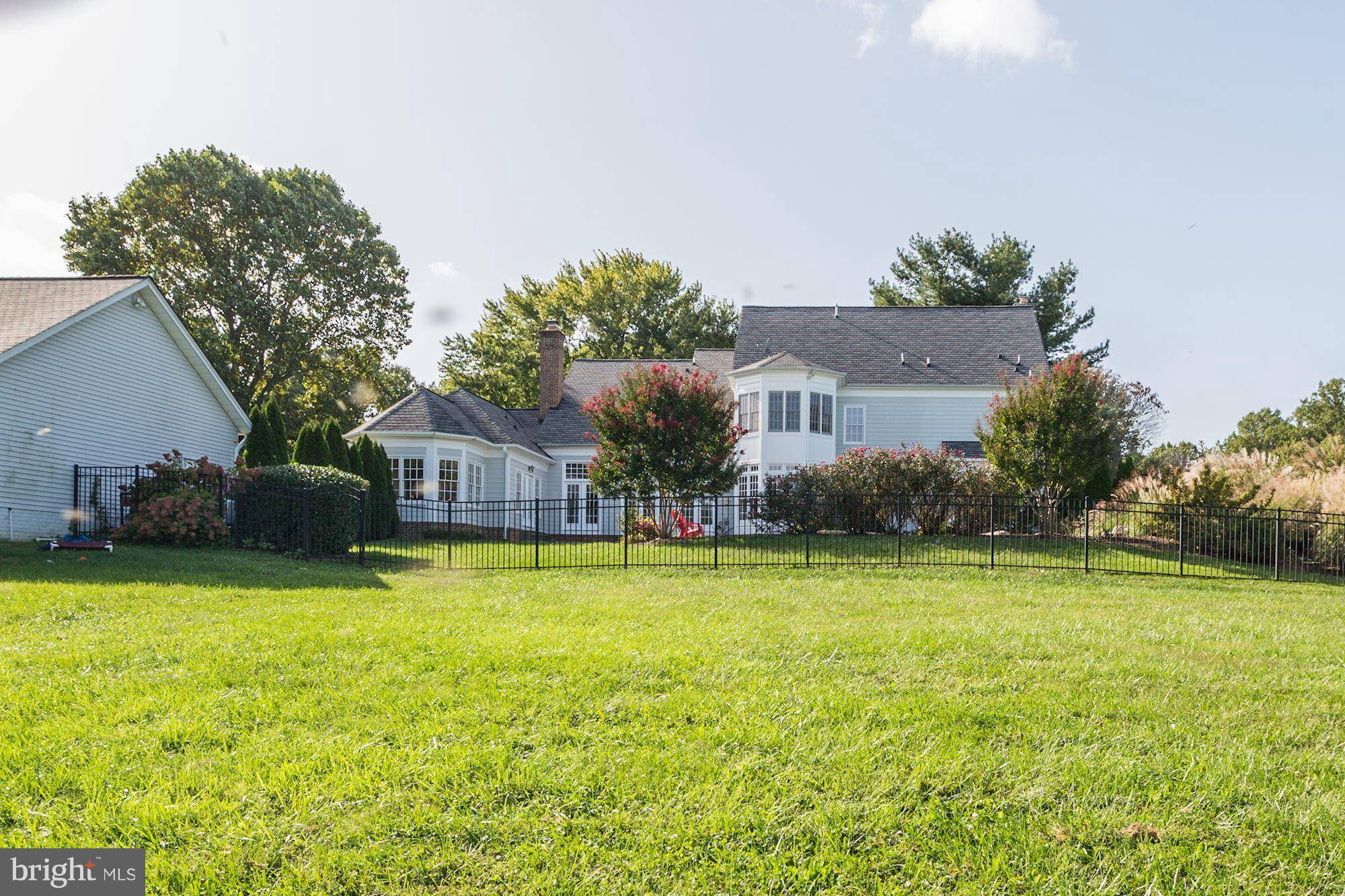 SPRING MEADOWS - Residential