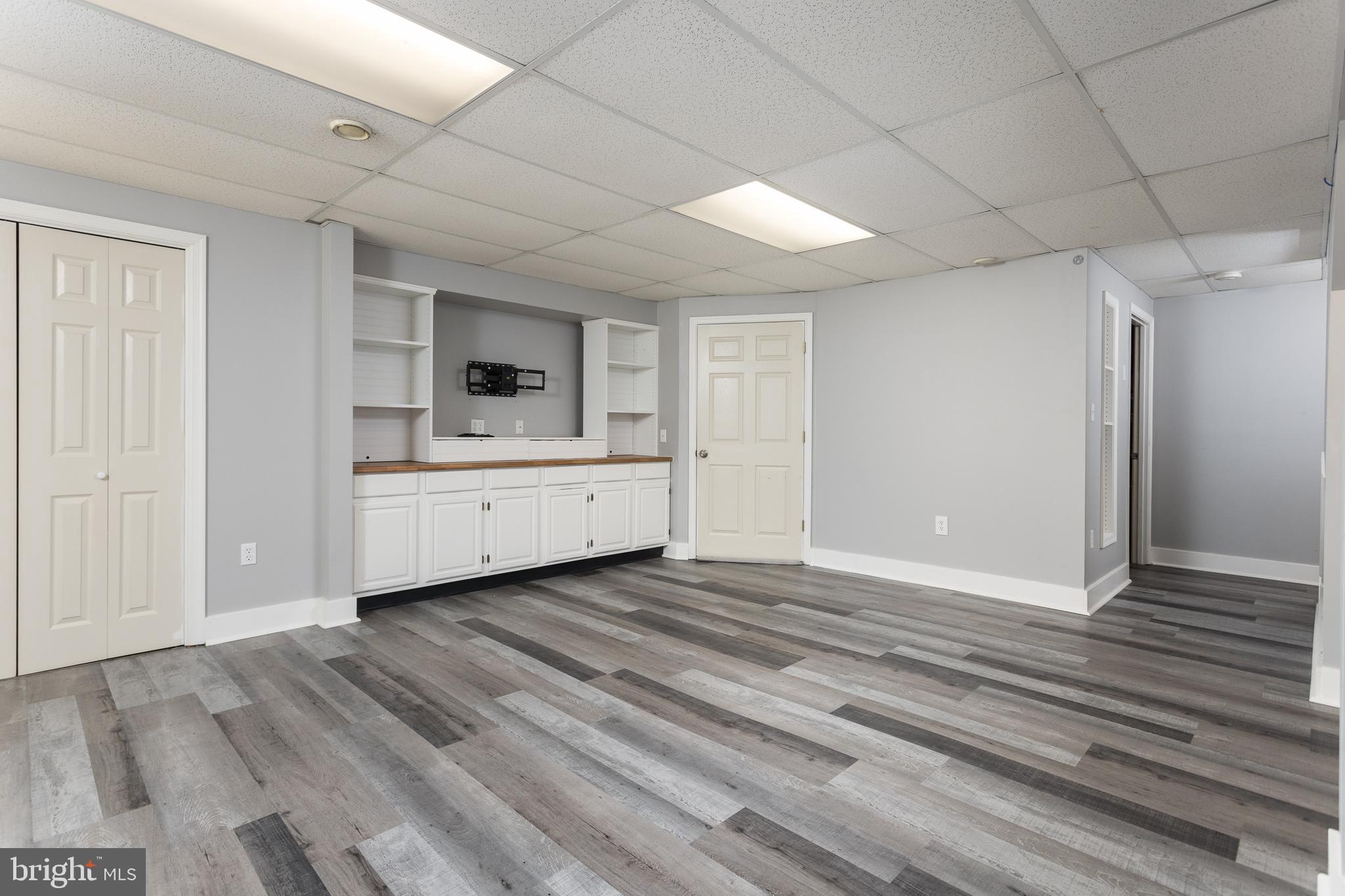 FOXBOROUGH FARMS - Residential