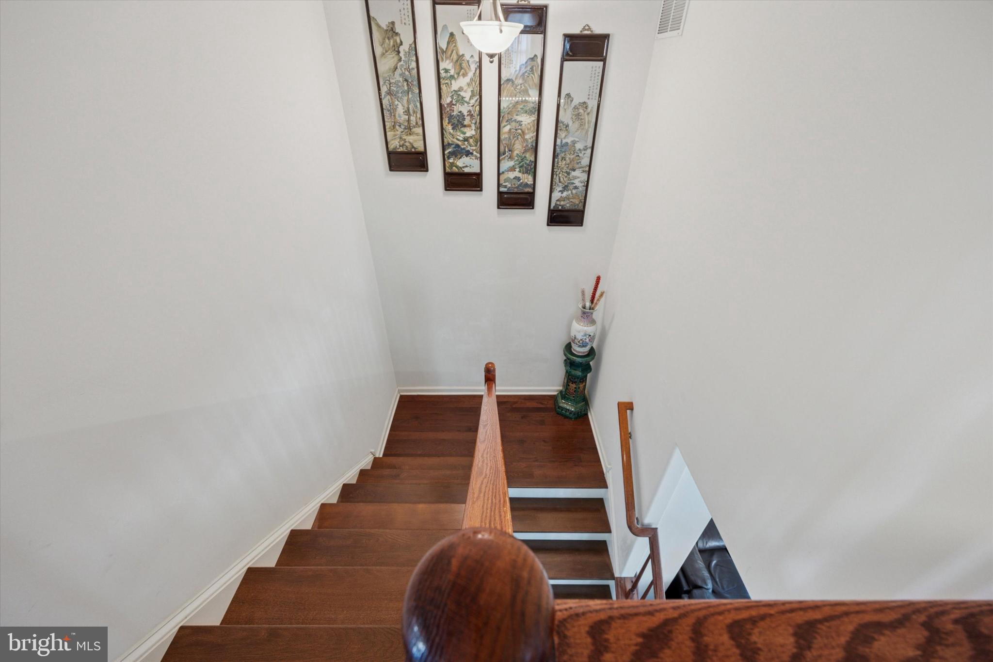 EMERALD WALK - Residential