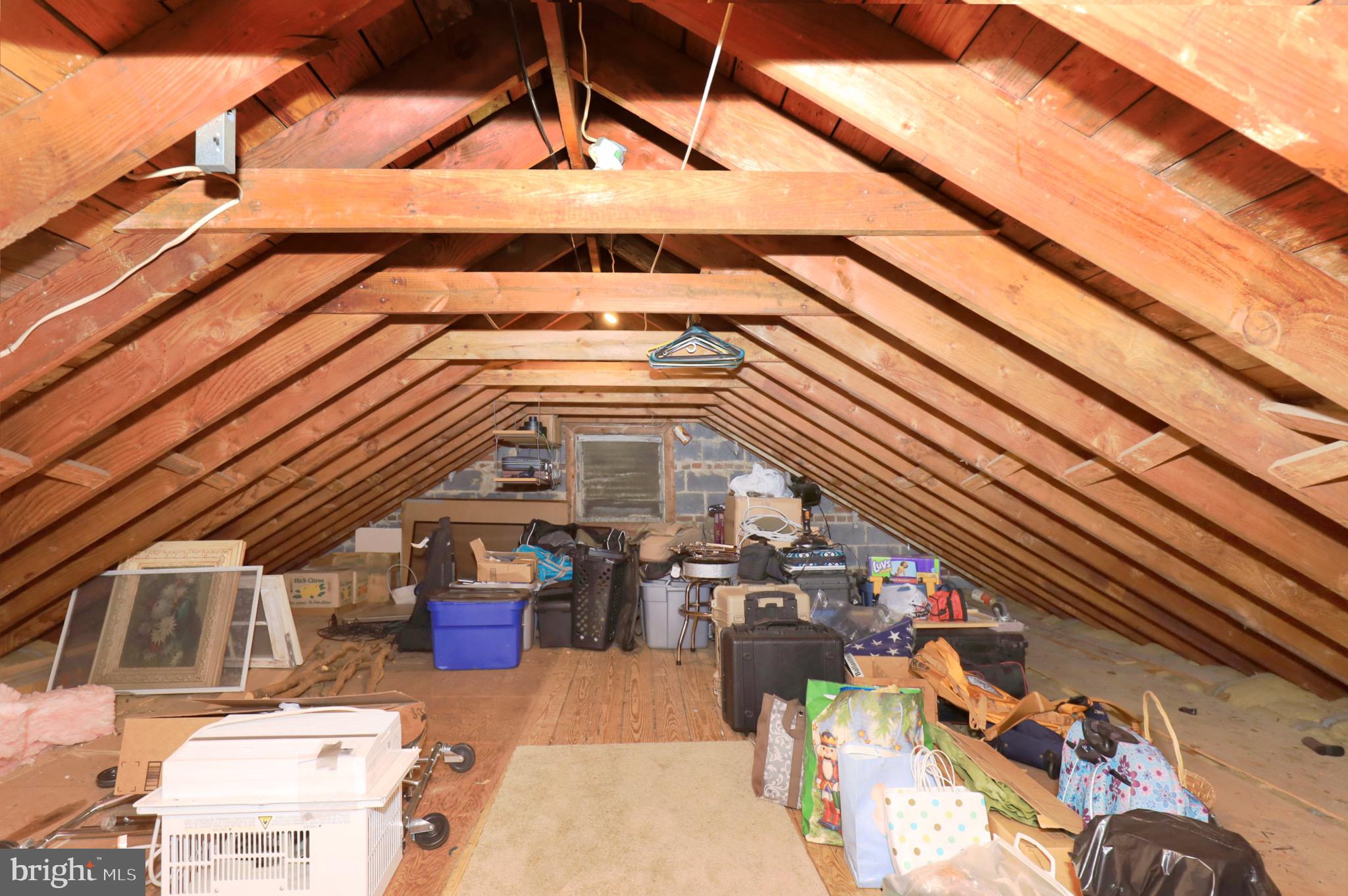 NORTH SPRINGFIELD - Residential