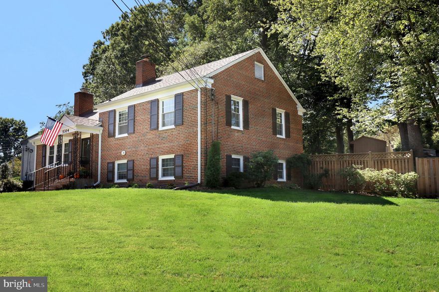 Open Sunday 1-3.  Perfection and ready for you to move in!  Over $105,000 in upgrades over the past year!   - newly renovated kitchen with granite counters and stainless-steel appliances, new gas fireplace in the living Room, new carpet in the master bedroom and basement, new roof with architectural shingles and fresh paint throughout the house.  Plus, new Windows, an Air Scrubber (UV Disinfection System/Sanitizer), a dedicated HVAC system for the master bedroom, LG Washer & Dryer, a Whole House Fan with new electronic time and basement sound insulation were installed. Wow! Upgrades that even save you money on utility bills. And don't miss the Master Bedroom in the secluded loft that offers privacy and tranquil views of the tree line. This truly is a great home in a terrific neighborhood and a location you cannot beat - just minutes to Beltway Express Lanes, Lake Accotink Park, Wakefield Park and St. James Sports, Wellness and Entertainment Complex. Don't miss this cream puff!