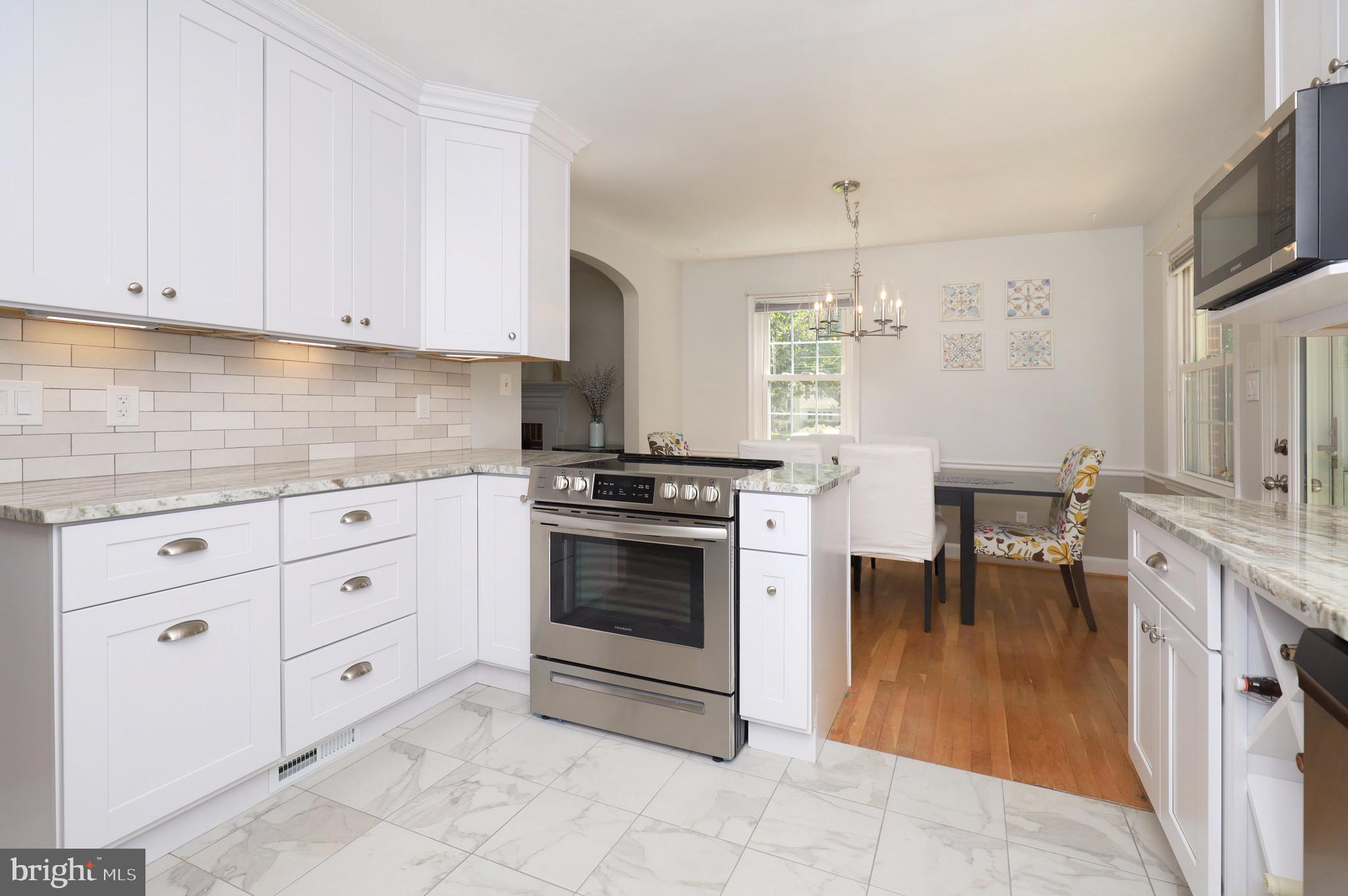 NORTH SPRINGFIELD - Residential