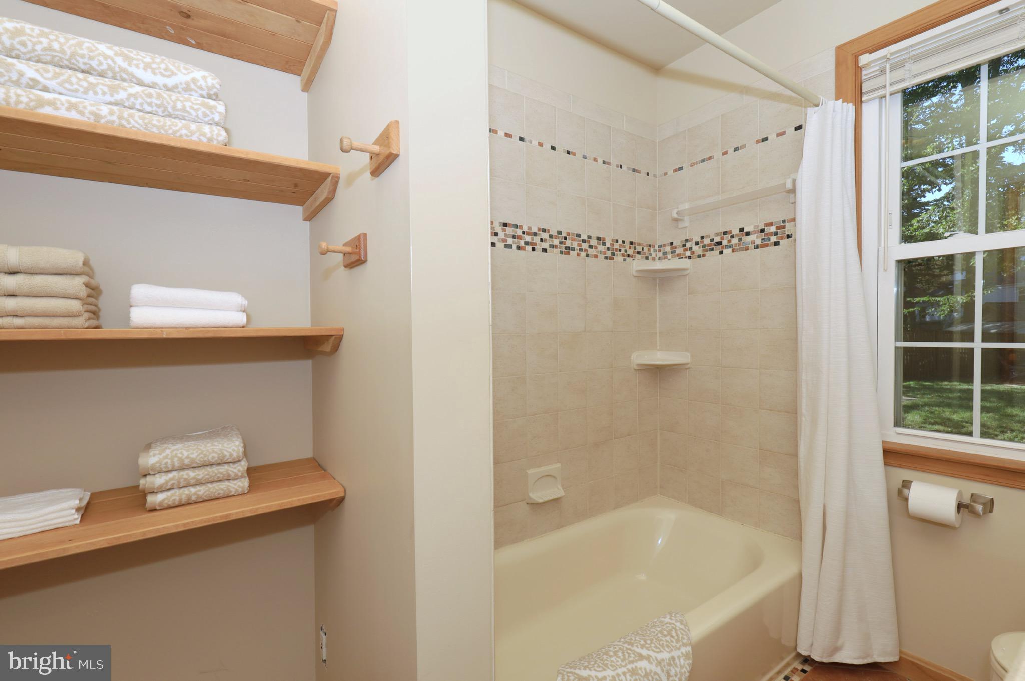 NORTH SPRINGFIELD - Residential