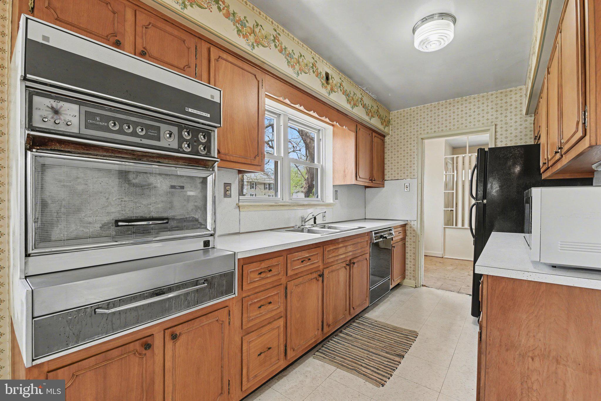 BLACKBURN VILLAGE - Residential