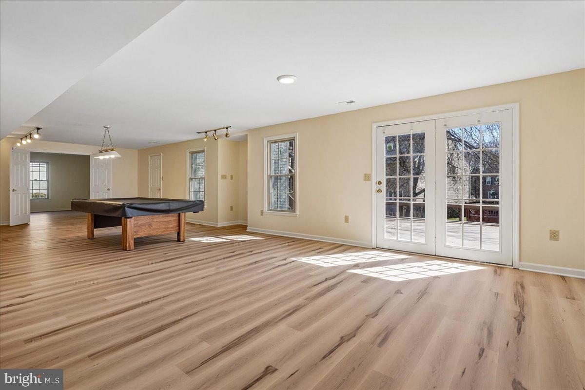 CROSSPOINTE - Residential