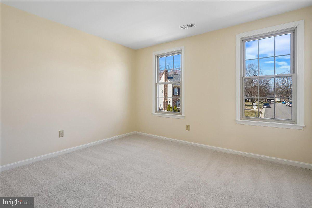 CROSSPOINTE - Residential