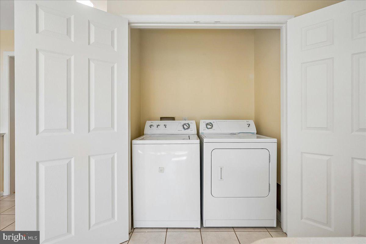 CROSSPOINTE - Residential