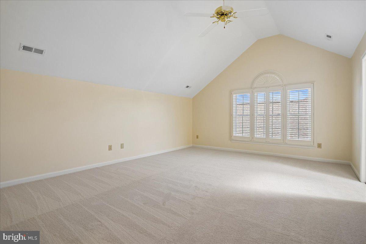 CROSSPOINTE - Residential