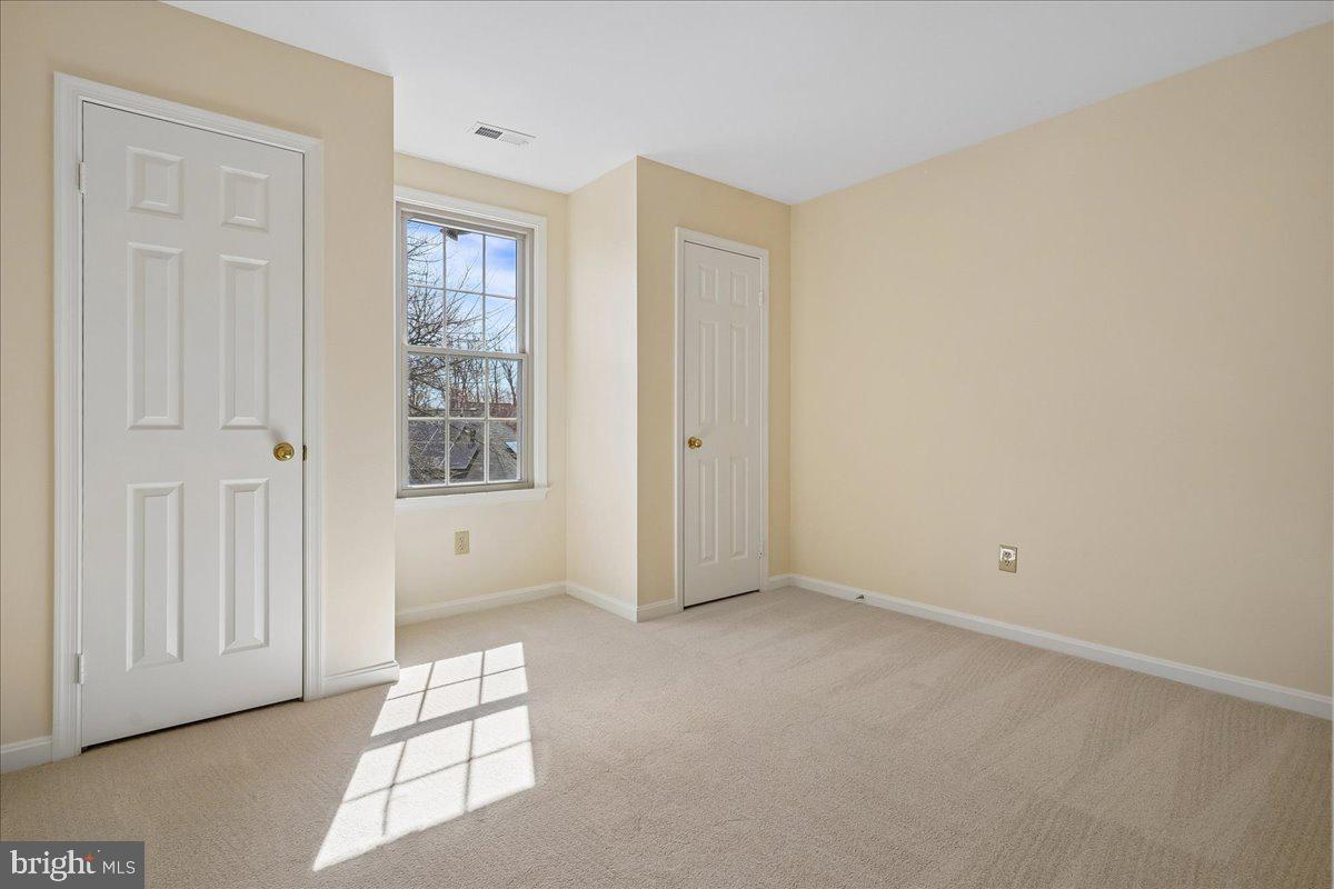 CROSSPOINTE - Residential