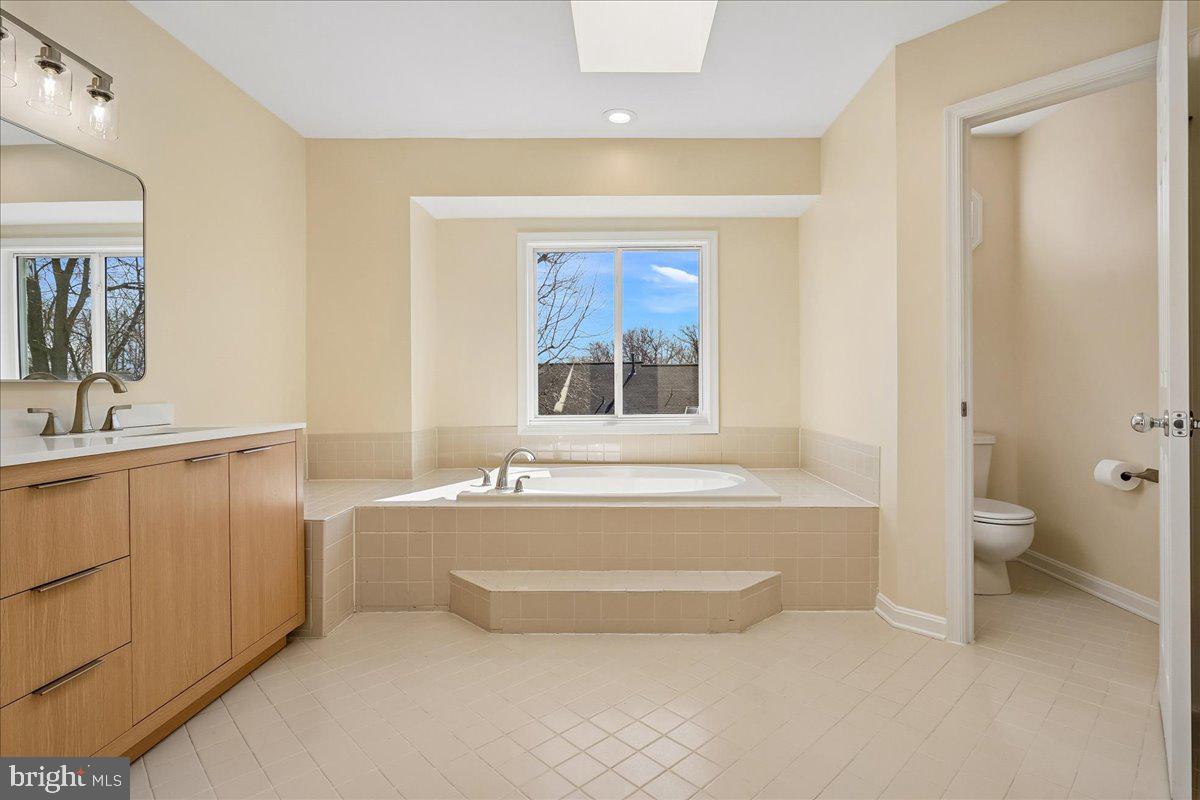 CROSSPOINTE - Residential