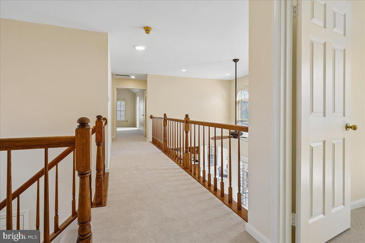 CROSSPOINTE - Residential