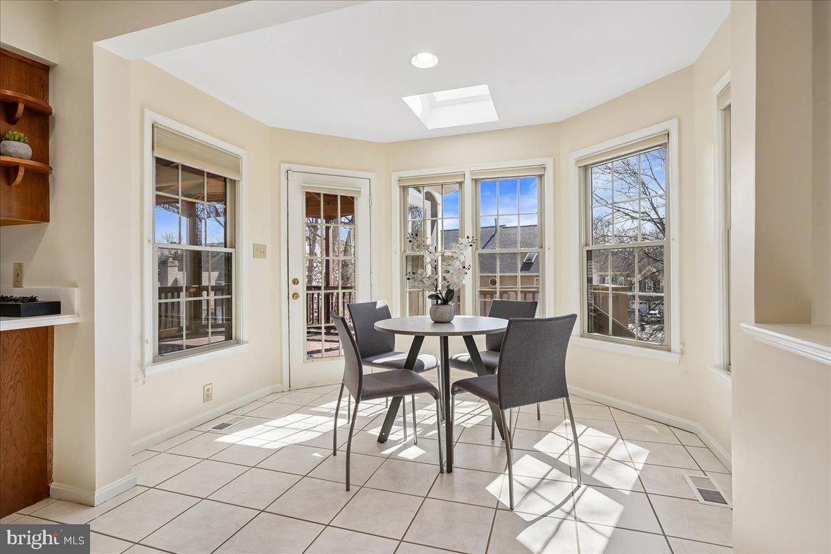 CROSSPOINTE - Residential