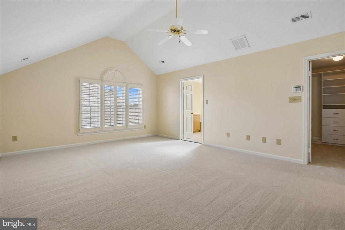 CROSSPOINTE - Residential