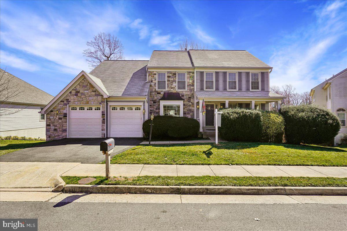 CROSSPOINTE - Residential