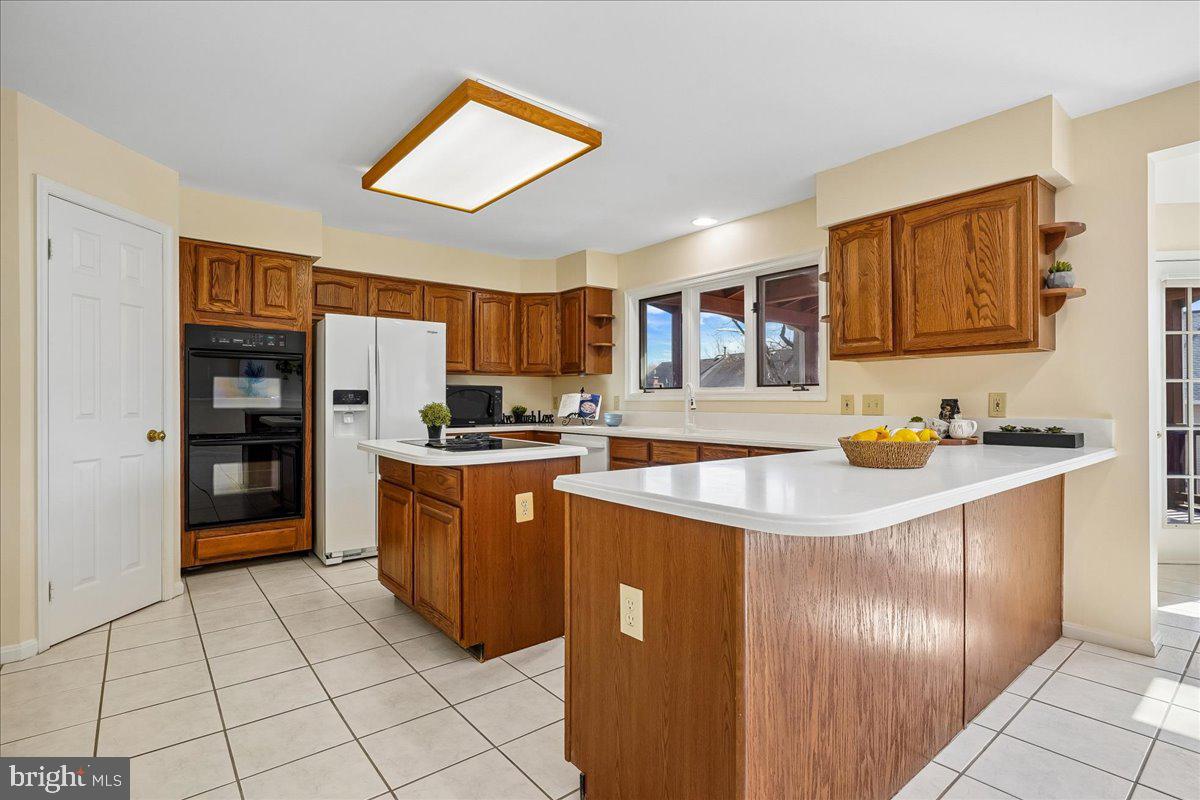 CROSSPOINTE - Residential