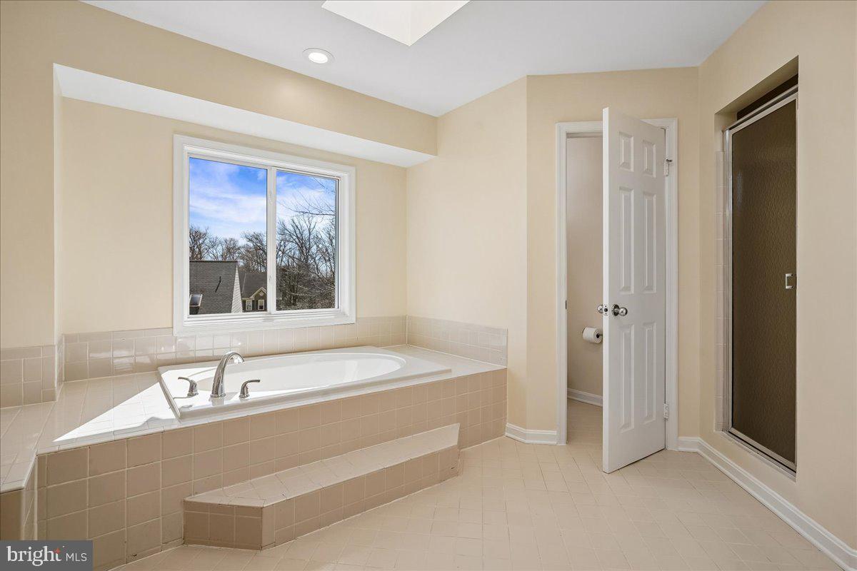 CROSSPOINTE - Residential