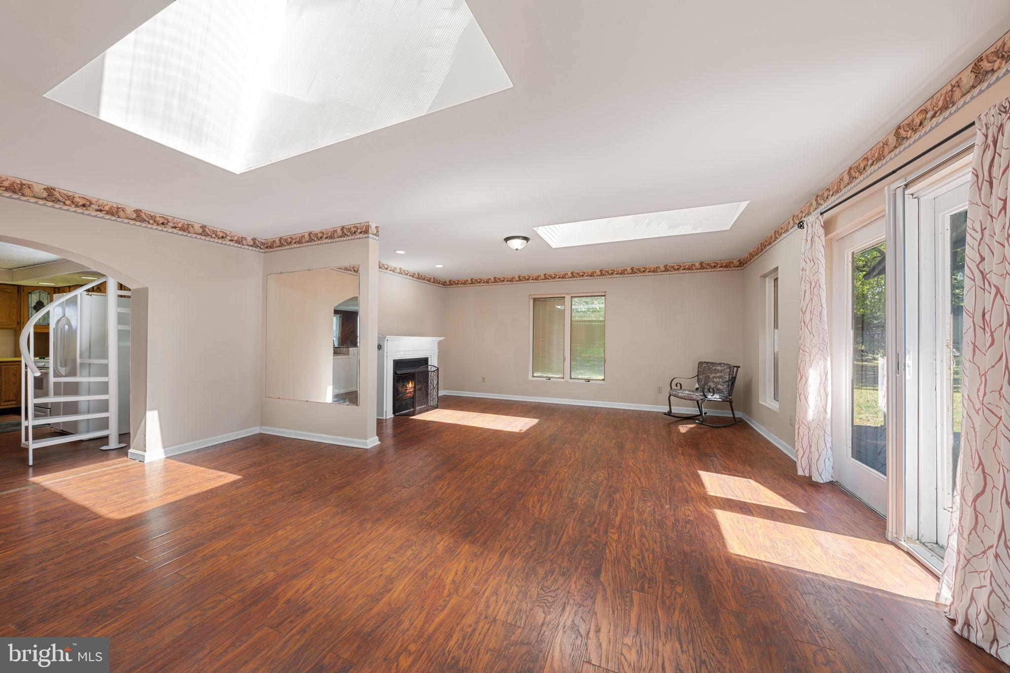 EAST STROUDSBURG - Residential