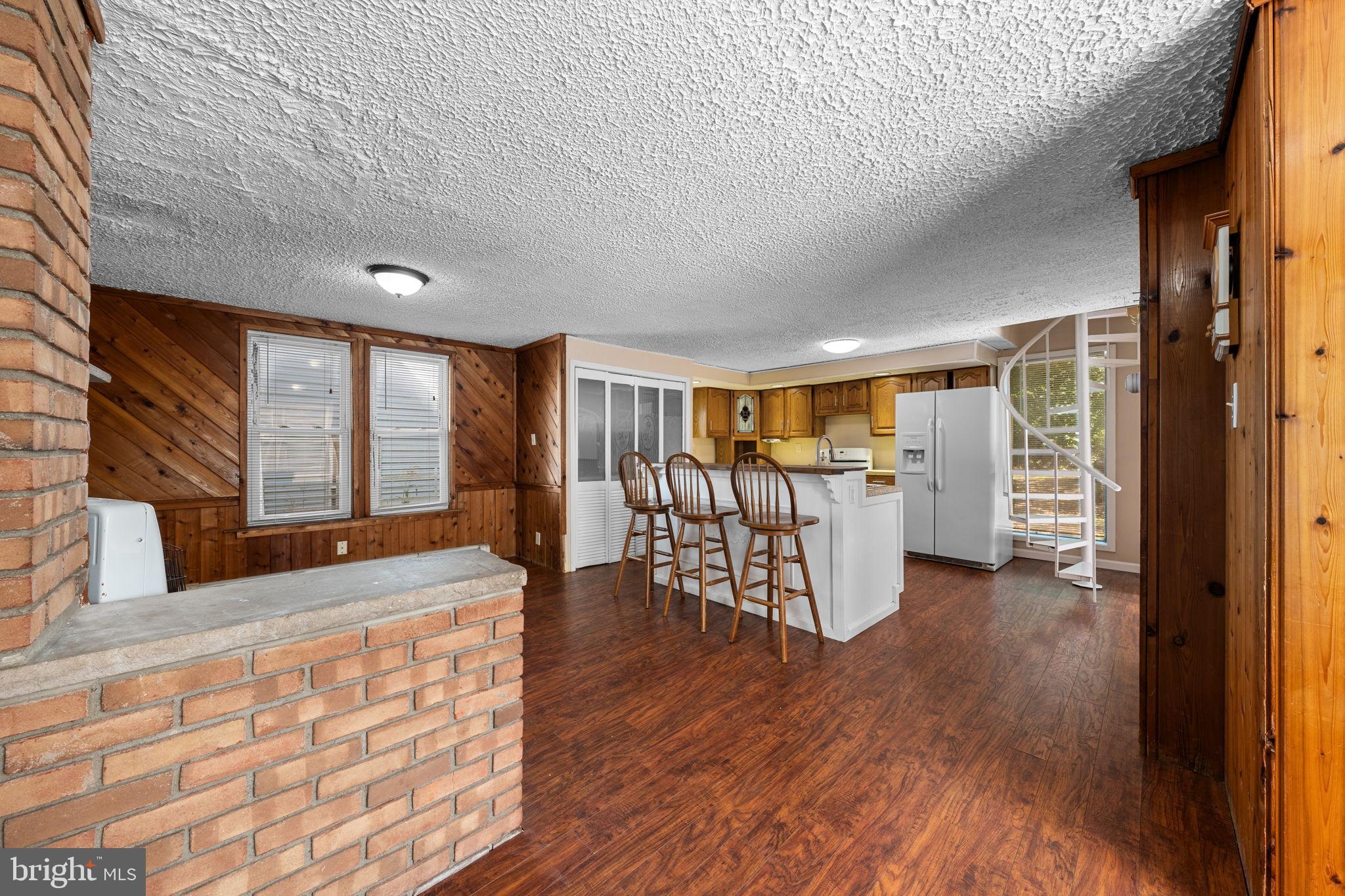 EAST STROUDSBURG - Residential