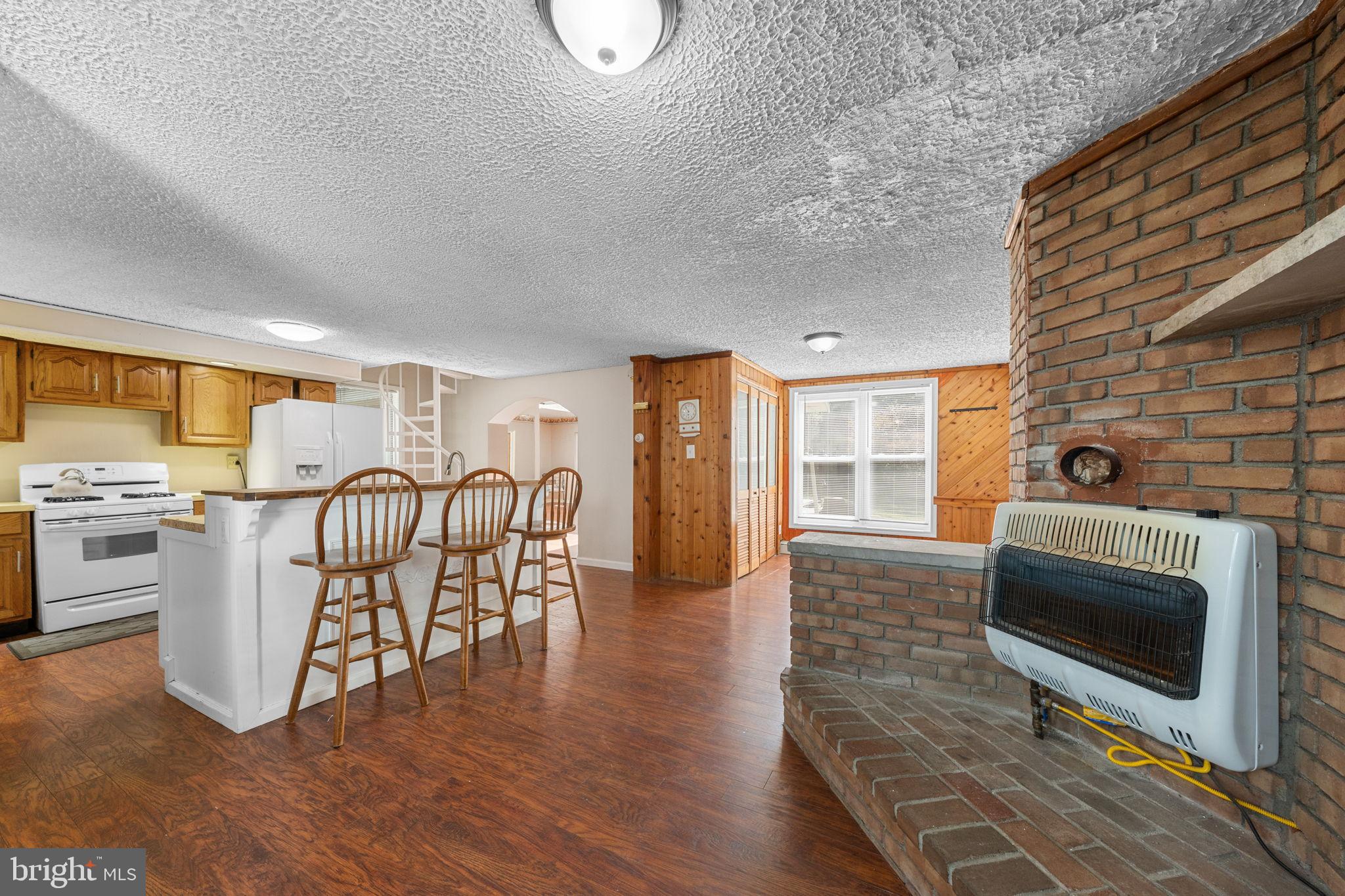 EAST STROUDSBURG - Residential