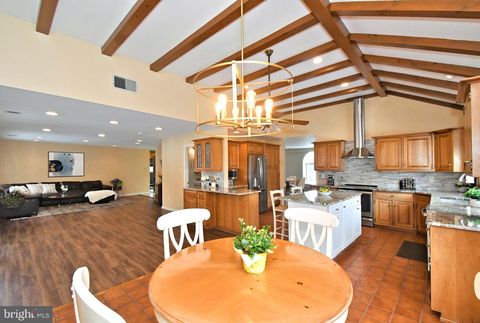 6196 WASHINGTON LANE BENSALEM PA 19020