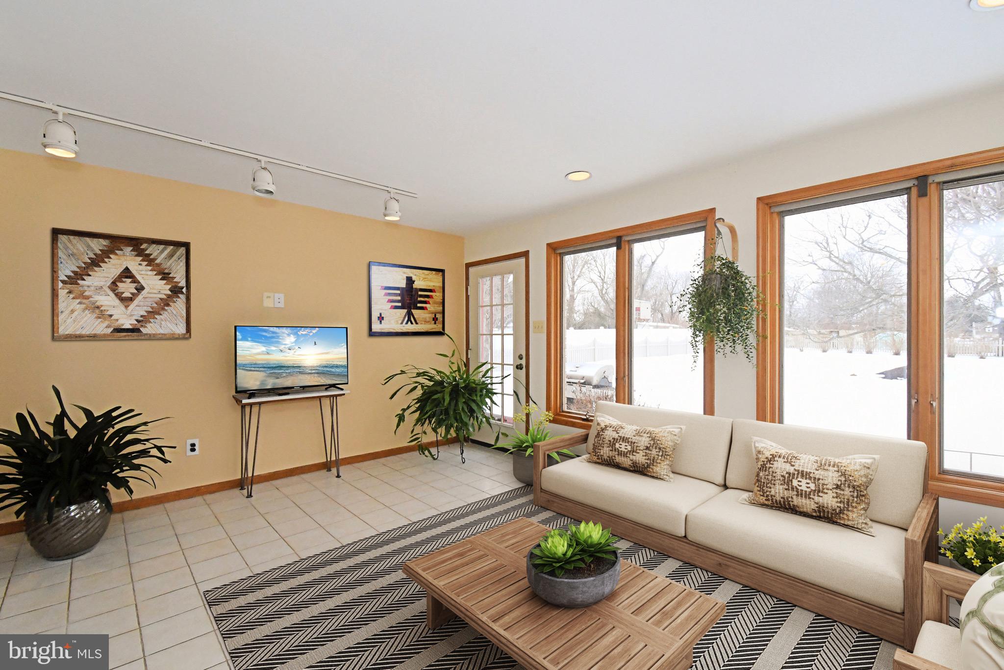 SALEM POINT - Residential