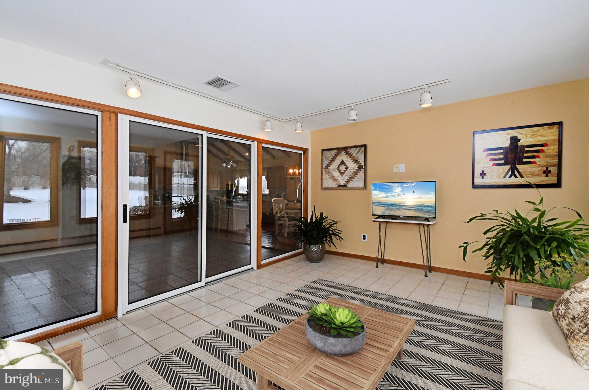 SALEM POINT - Residential