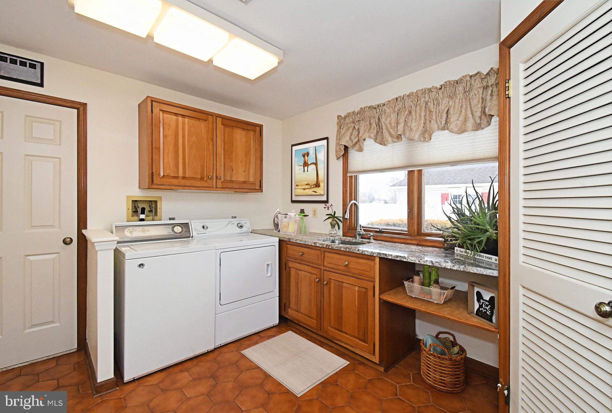 SALEM POINT - Residential