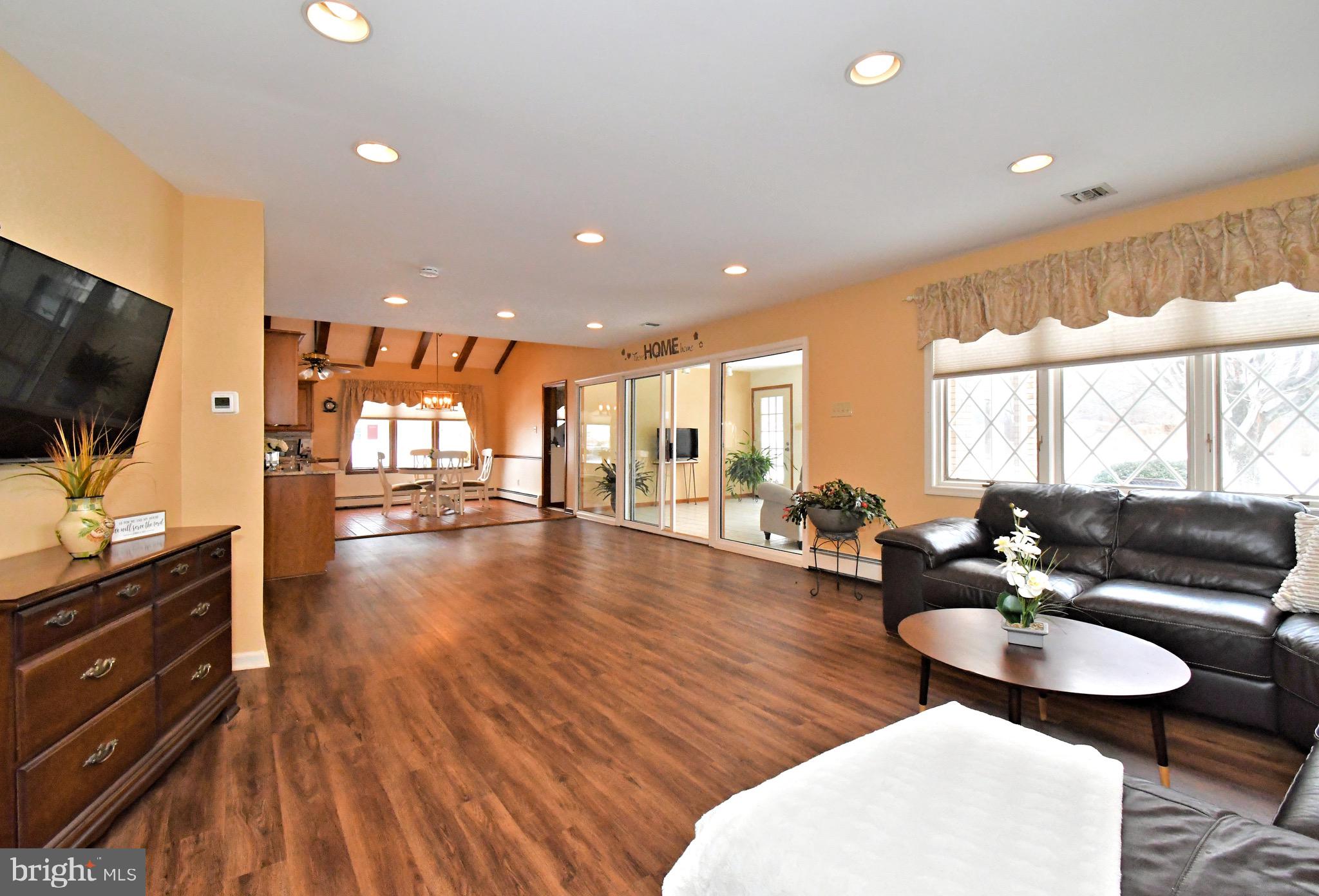 SALEM POINT - Residential