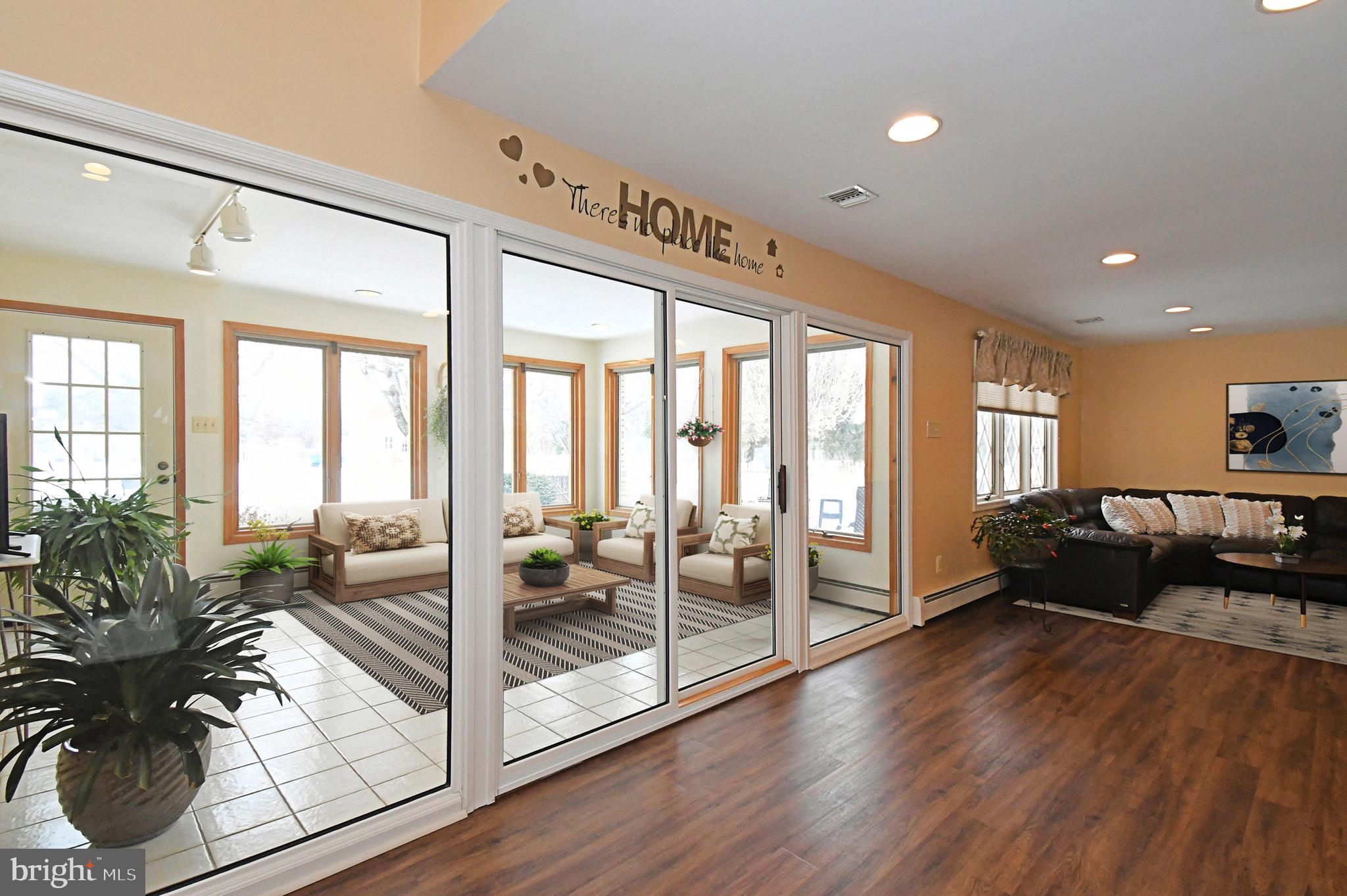 SALEM POINT - Residential