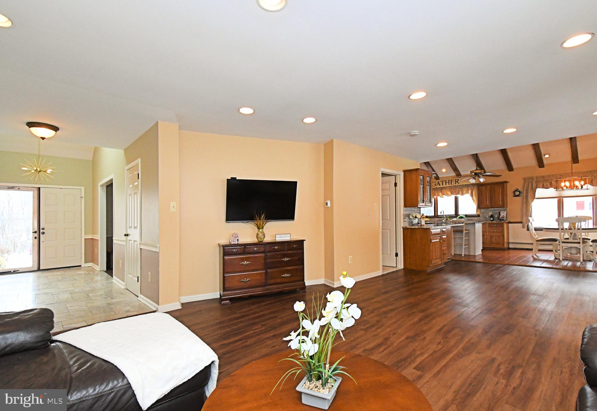 SALEM POINT - Residential