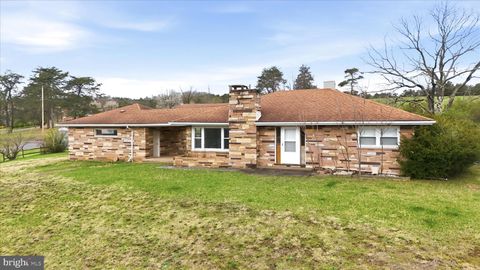 Homes For Sale - 58 N Easy Street<br/> Mineral County, FORT ASHBY, WV 26719