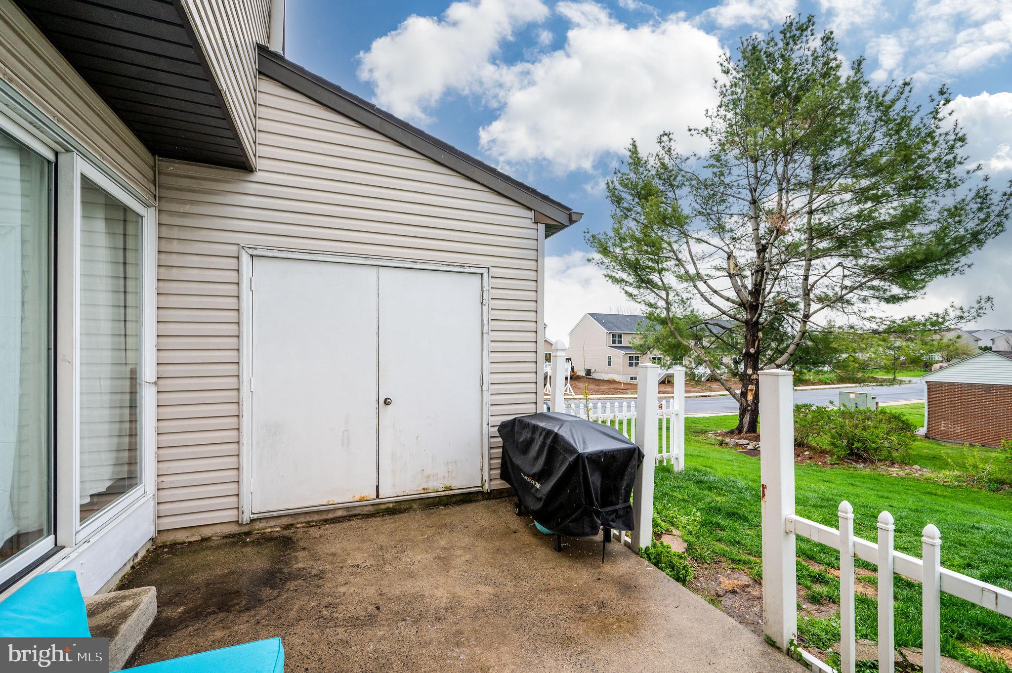 CLOVER CROSSING - Residential