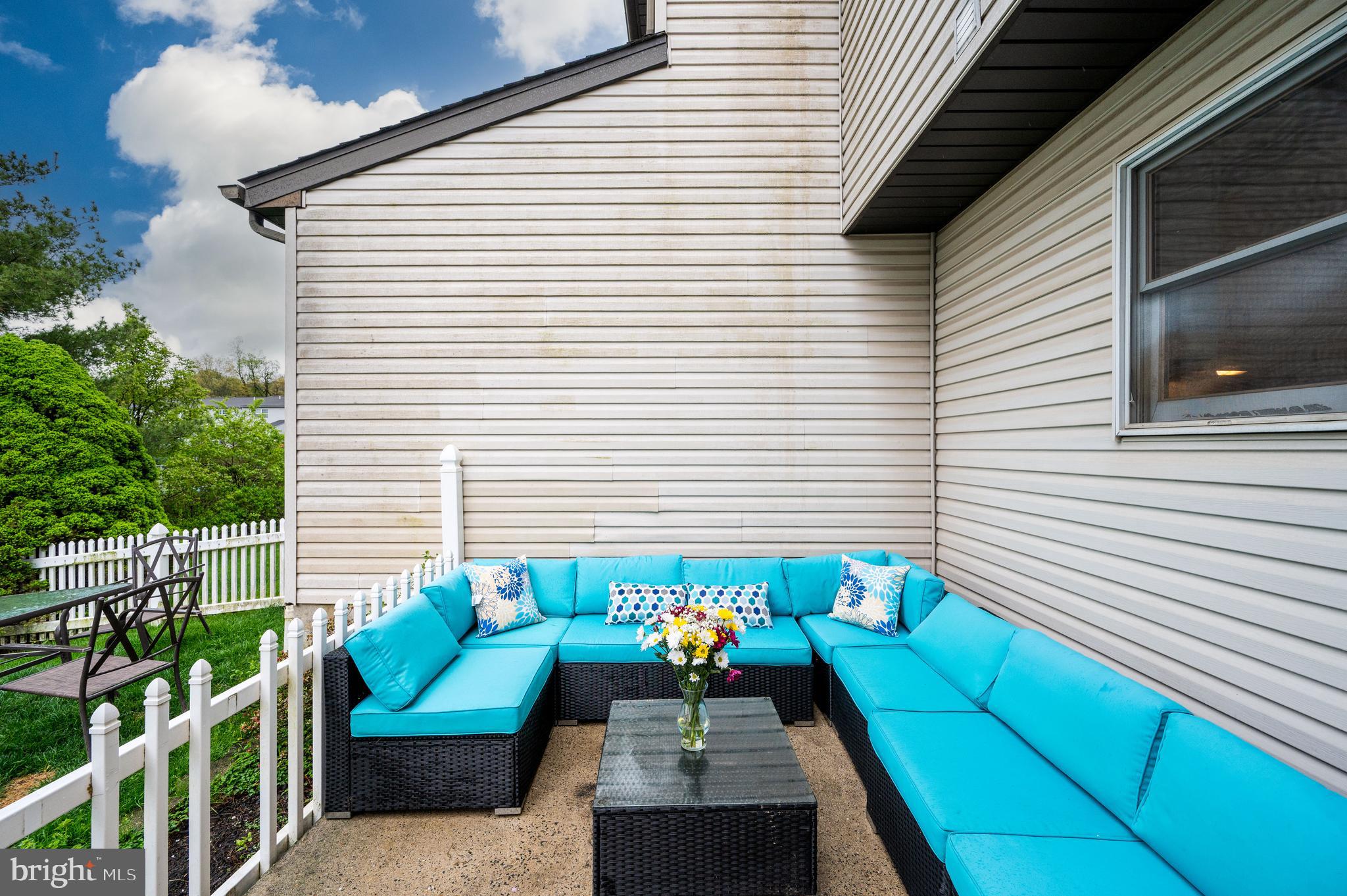 CLOVER CROSSING - Residential