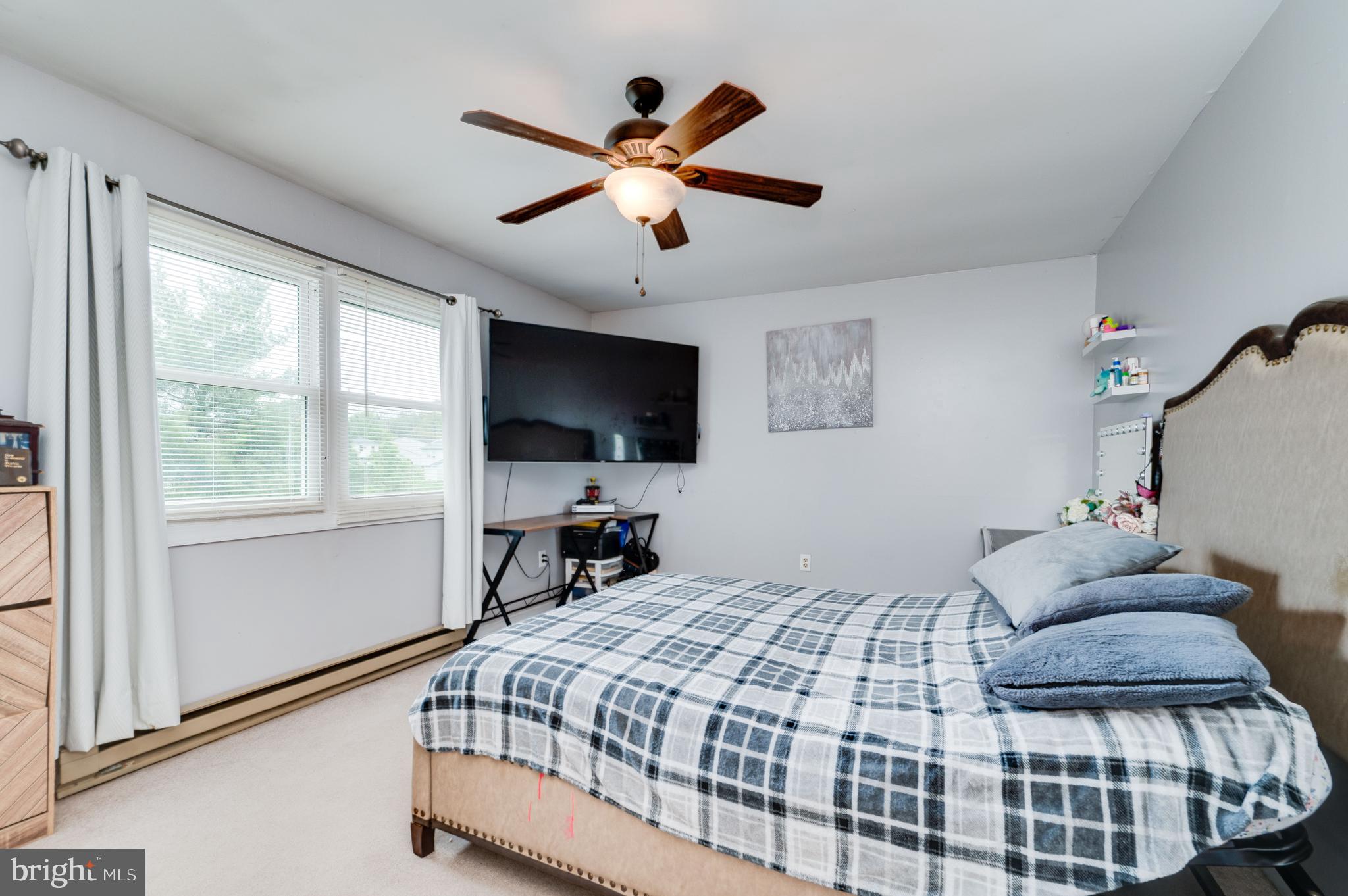 CLOVER CROSSING - Residential